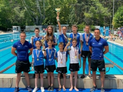 НСК Олимп - най-добрия плувен клуб в България на ДЛОП за деца 11-12г.