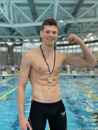 NEW STATE SWIMMING CHAMPIONSHIP NATIONAL RECORD