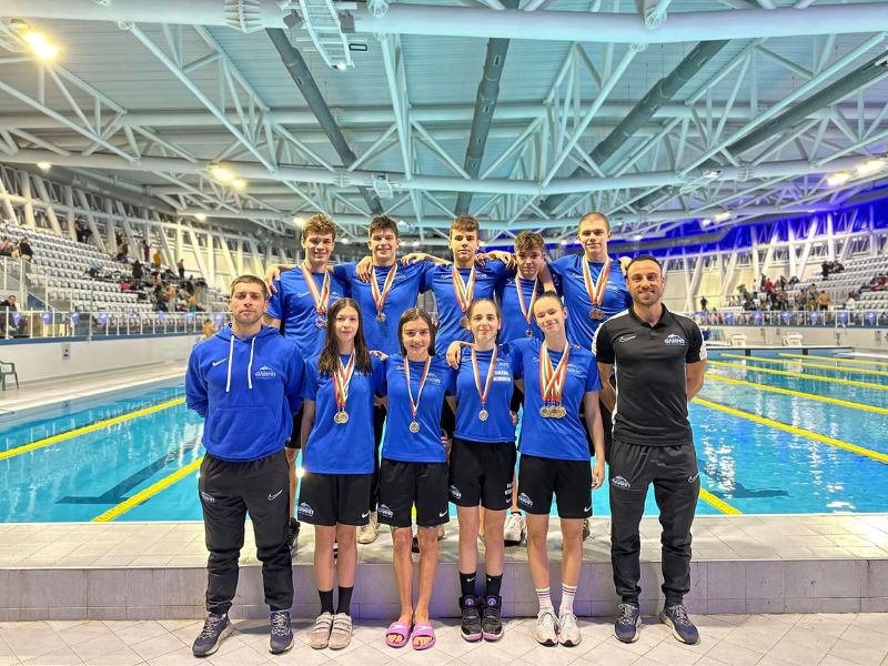 Разбихме пет рекорда и спечелихме 23 медала на провелото се държавно първенство по плуване в град Бургас